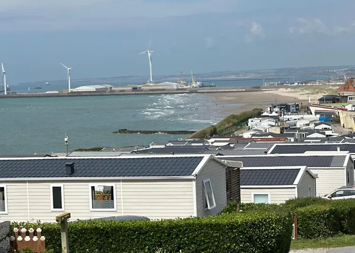 Met Zeezicht مكان تخييم لي بورتيل