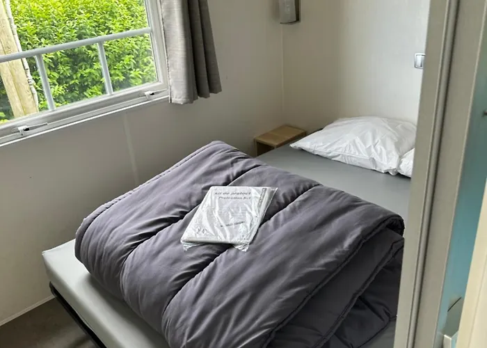 مكان تخييم Met Zeezicht لي بورتيل