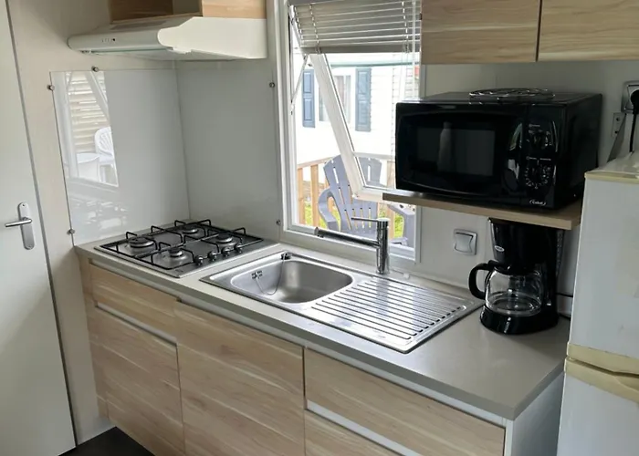 مكان تخييم Met Zeezicht لي بورتيل