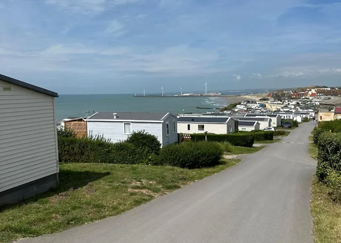 مكان تخييم Met Zeezicht